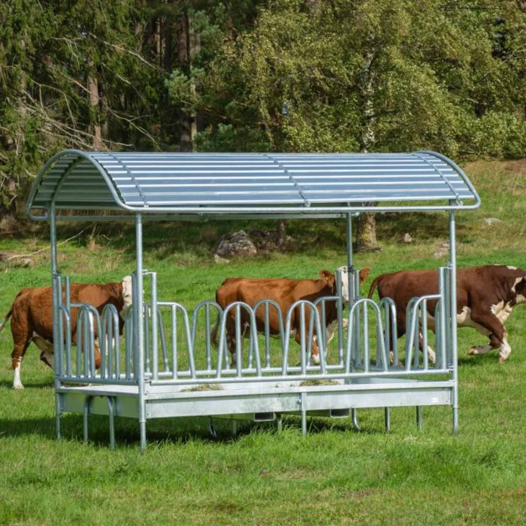 Paśnik łąkowy z zadaszeniem i palisadami 14 stanowiskowy - miniatura 3